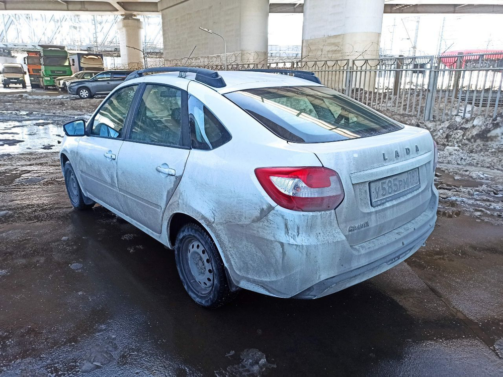 LADA GRANTA Лифтбек Comfort 24 1.6 90 hp 5MT
