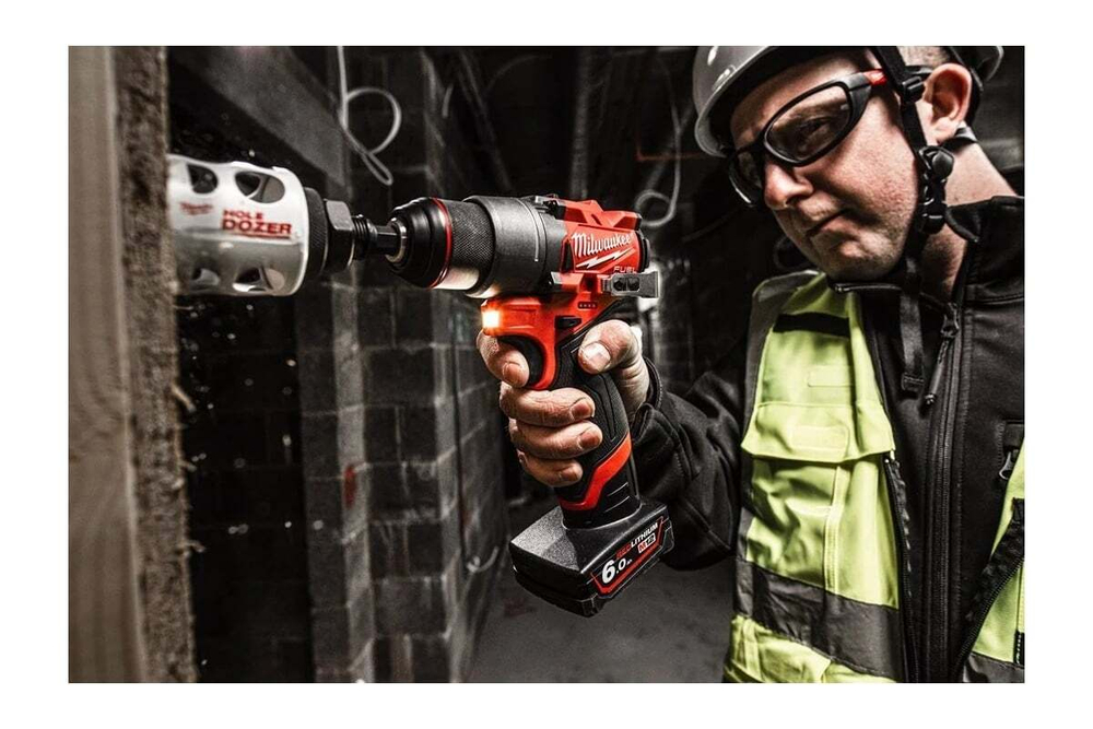 Аккумуляторный шуруповерт Milwaukee M12 FDD2-0 4933479872