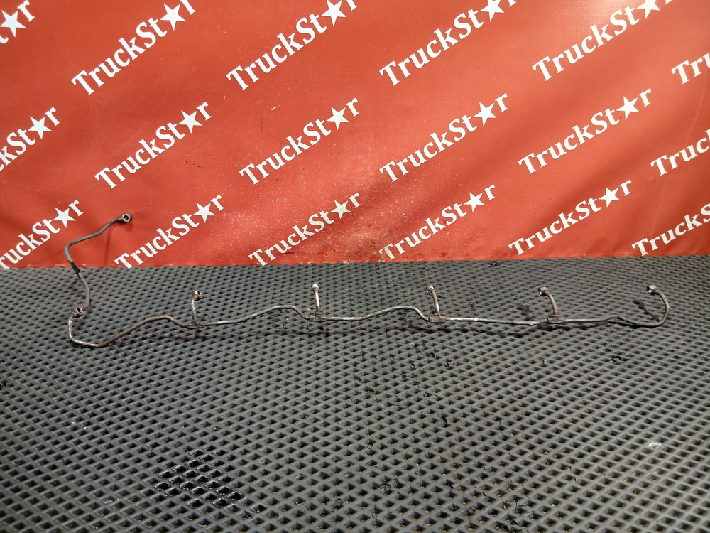 Трубка топливная