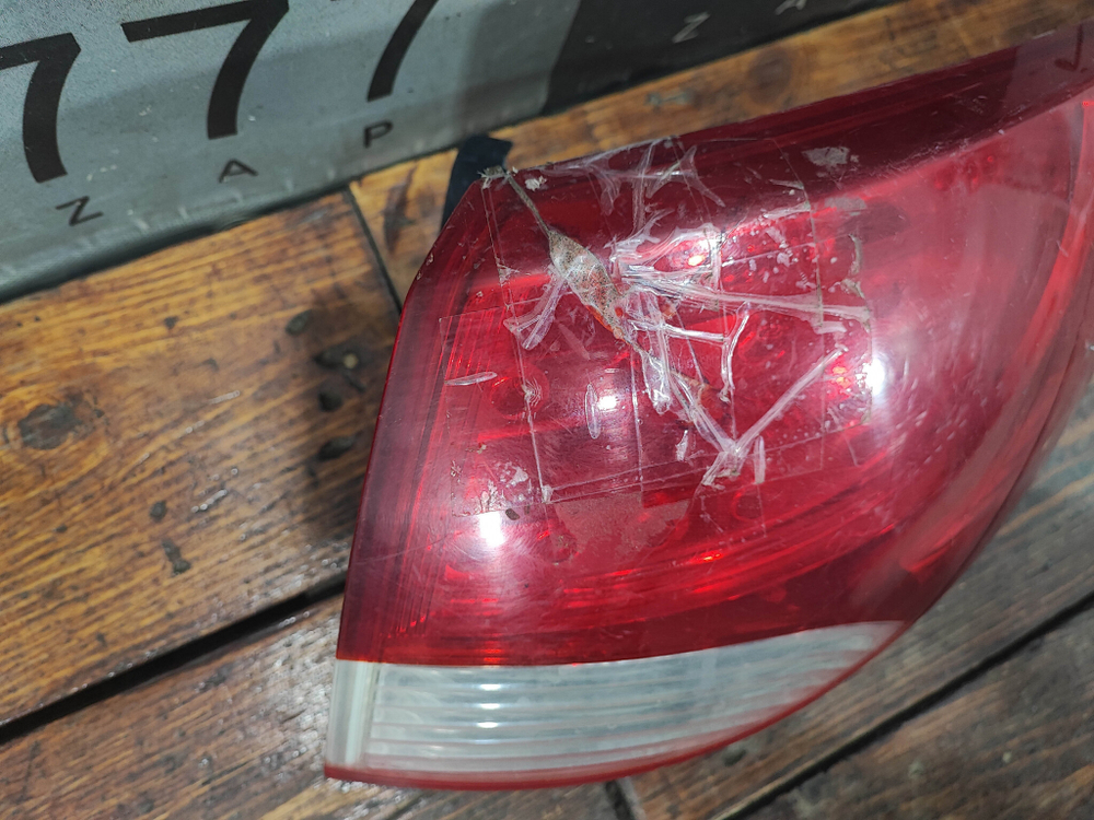 Фонарь задний правый внешний Hyundai ix35 (LM) 10-13 Б/У Оригинал 924022Y000