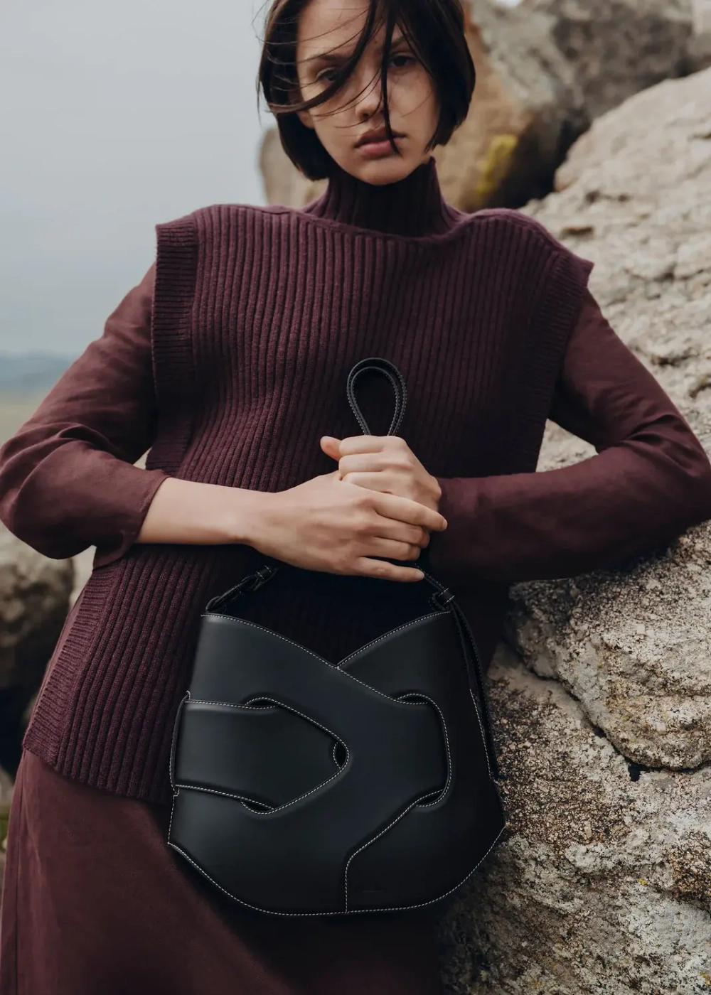 POLENE СУМКА NODDE HOBO, ЧЕРНЫЙ