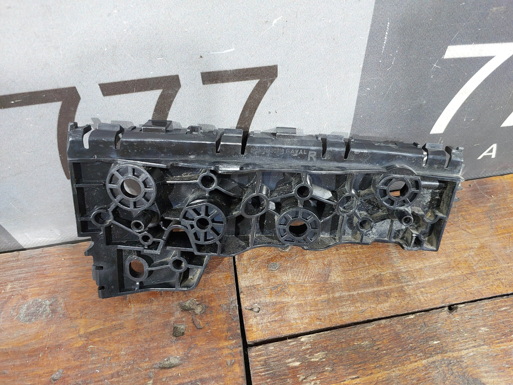 Кронштейн переднего бампера правый Haval Jolion 21-нв Б/У Оригинал 2803102XST01A