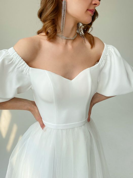Свадебное платье макси с объемными рукавами (молочный)