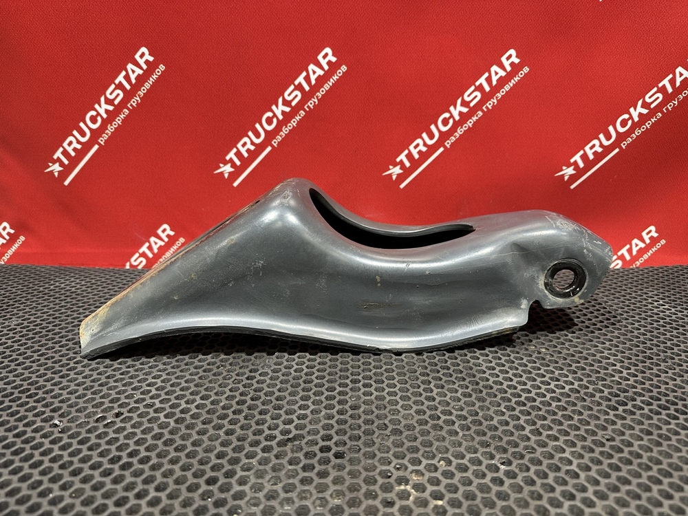 Кронштейн амортизатора переднего верхний