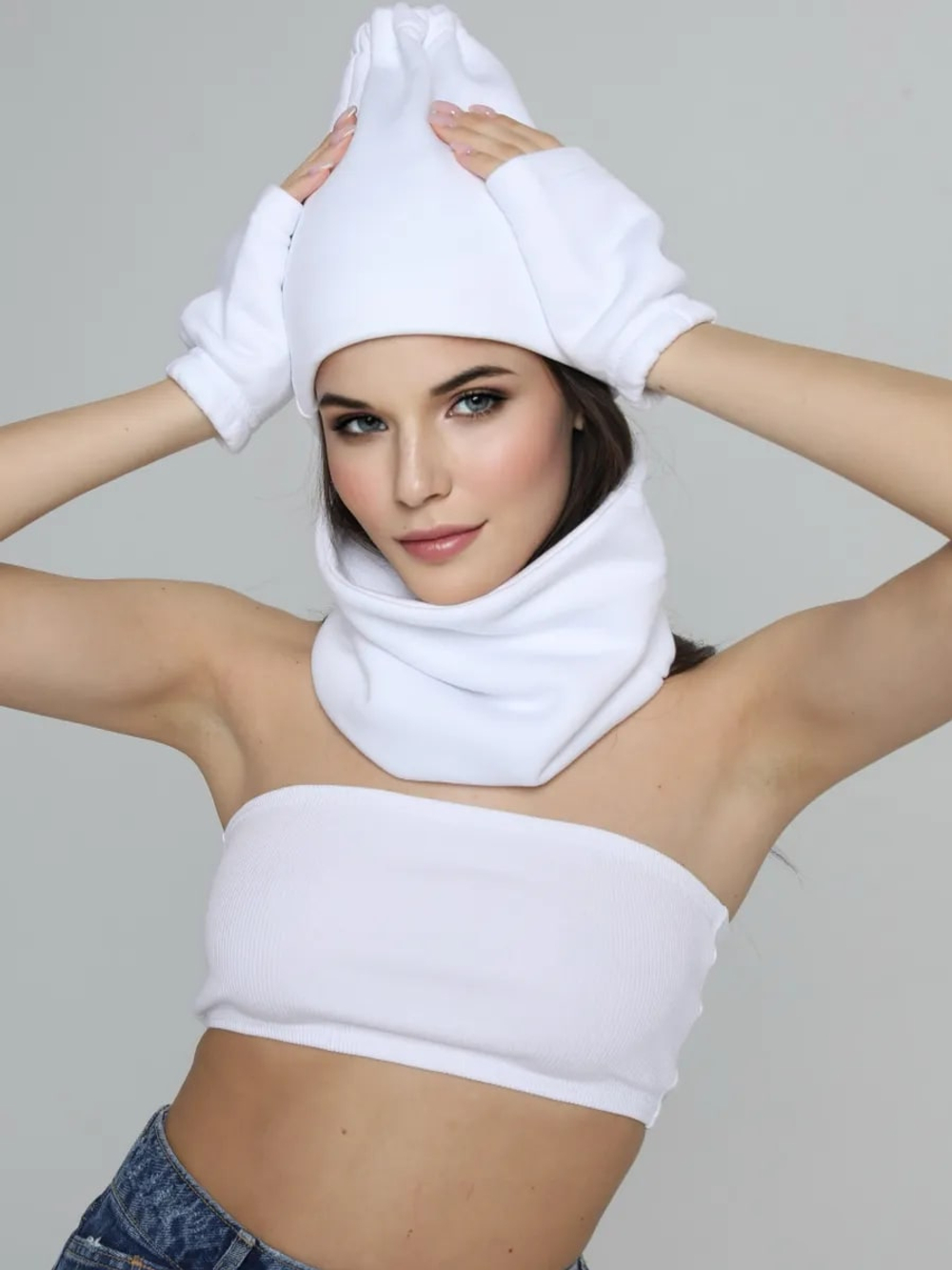 Шапка бини с начесом для хвоста, дред и кос