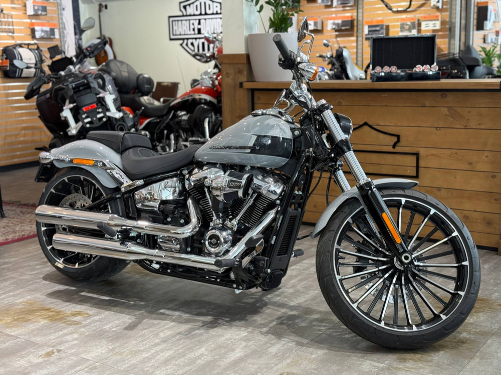 Harley-Davidson BREAKOUT 117 (Billiard Gray ) 2024