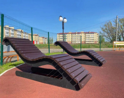 Парковый эколежак 019