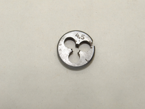 Плашка М4,5х0,75 (основной шаг) d=20мм