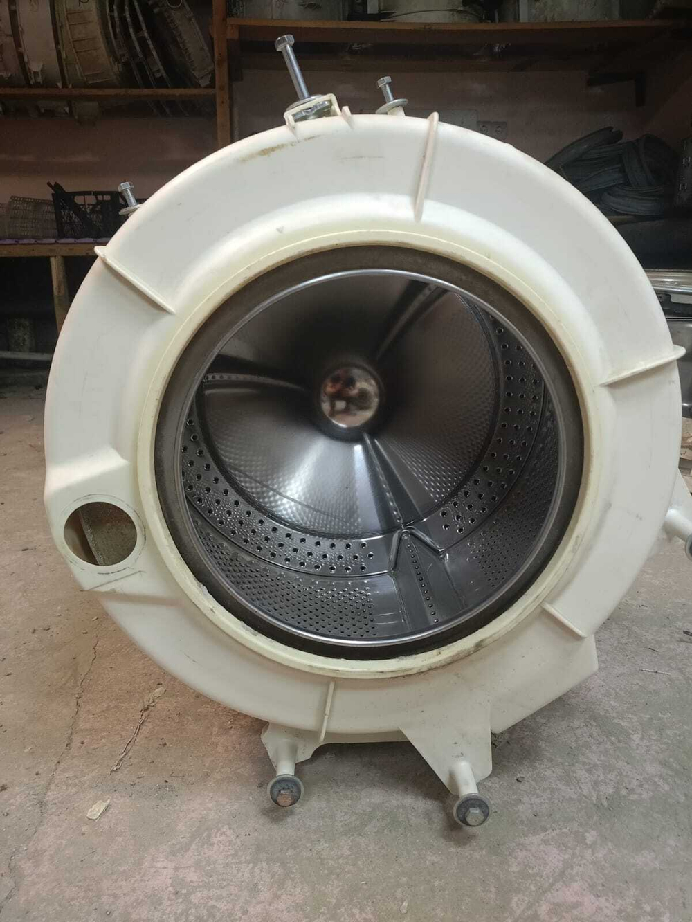 116 Бак в сборе для стиральной машины Indesit Ariston 00097236 б/у