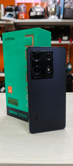 Смартфон Infinix Note 30 Pro 8+8/256