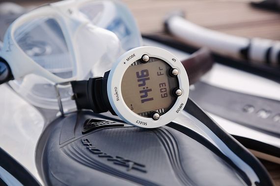 Декомпрессиметр Suunto Vyper Novo White Белый