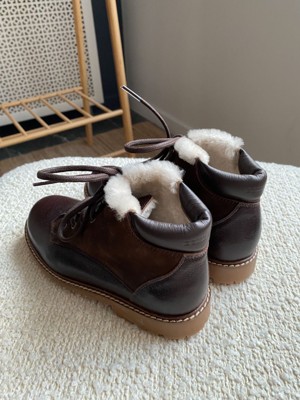 Новые зимние кожаные ботинки Bonpoint, 33