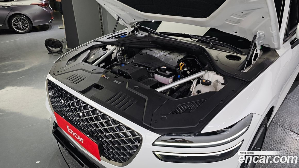 Genesis GV70 2.5T Бензин 2WD (05.2022)