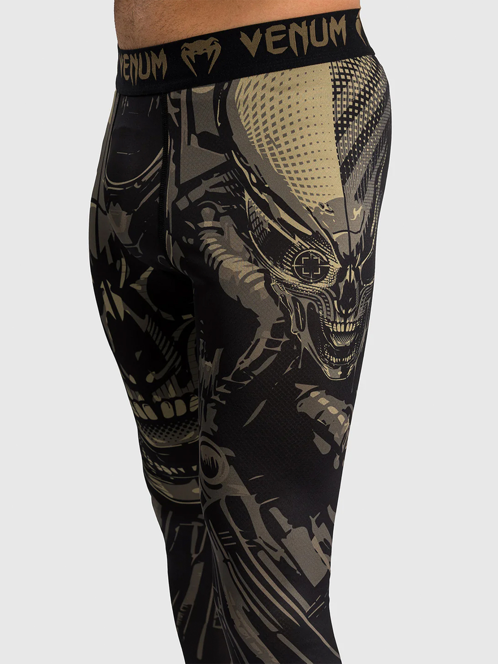 Тайтсы Venum Invader Black/Sand