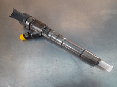 Форсунка топливная BOSCH 0445110435