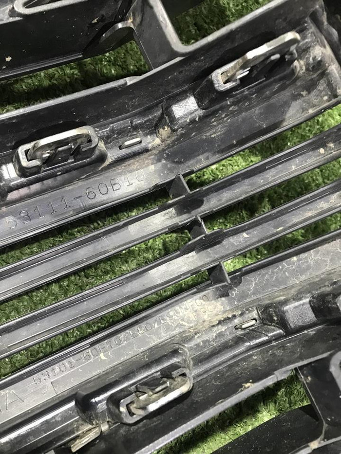 Решетка радиатора Toyota Land Cruiser Prado 150 (2017-н.в.)