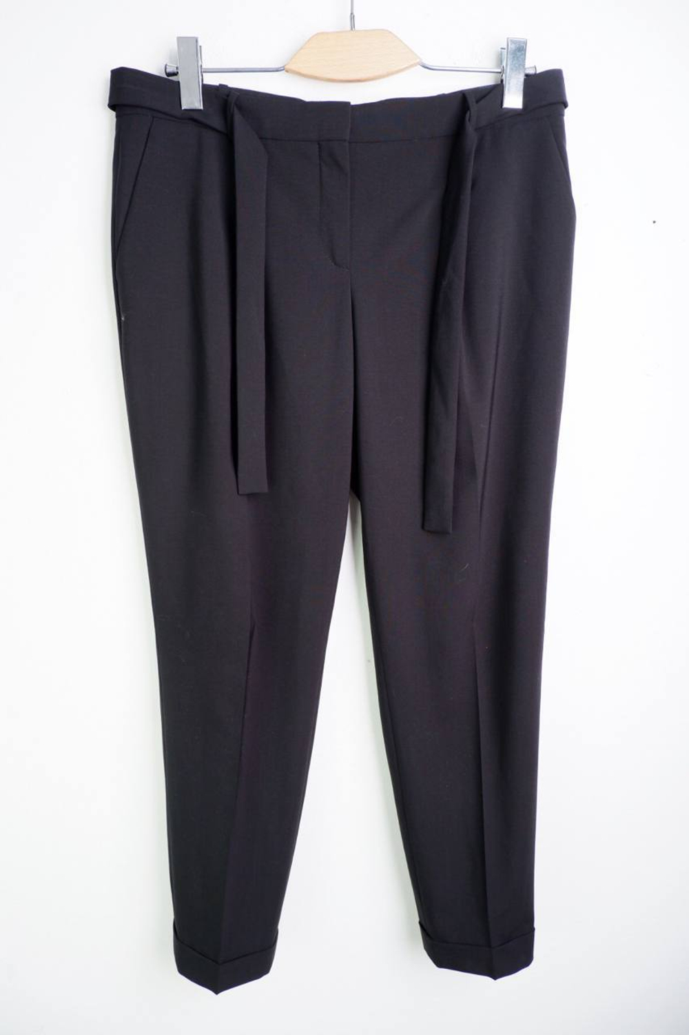 Брюки Boss с поясом, маркировка 40, визуально на 46 размер