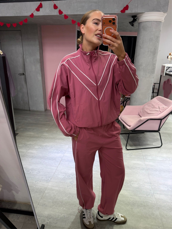 Спортивный костюм Девяностые малиновый