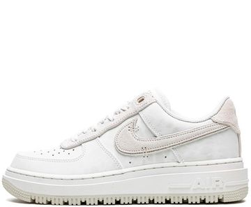 Кроссовки Nike Air Force 1 Luxe "Summit White"