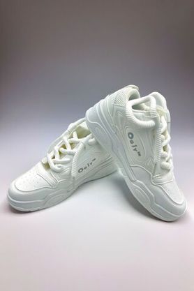 Цена на Кроссовки-13343 больших размеров