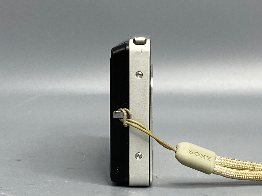 Sony Cyber-Shot DSC-T700