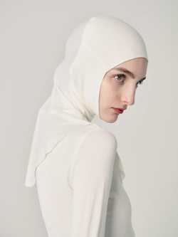 Балаклава Эдит белая