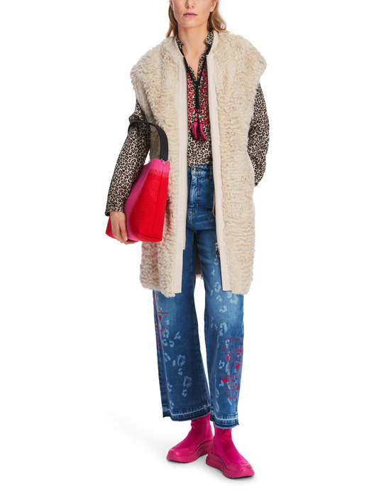 Жилет из экомеха