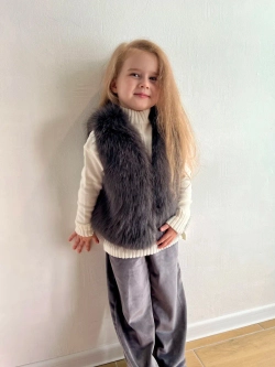 Жилет из искусственного меха