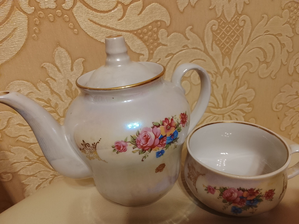 Кофейник с чашкой. Винтаж, фарфор. Дулево 1998-1999 годы. Антиквариат