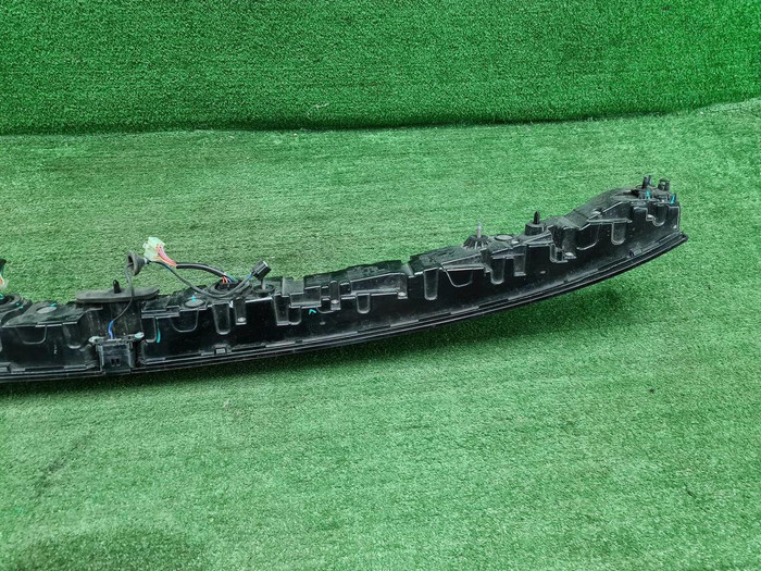 Фонарь крышки багажника Lixiang L7 (2023-н.в.)