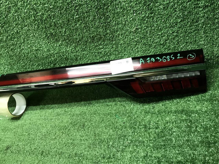 Фонарь крышки багажника Geely Monjaro (2021-н.в.)