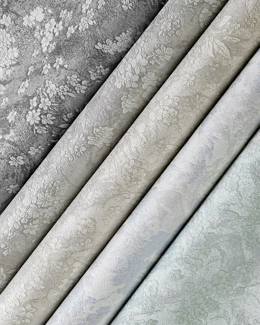 Эльба - 12 (белая с перламутром)