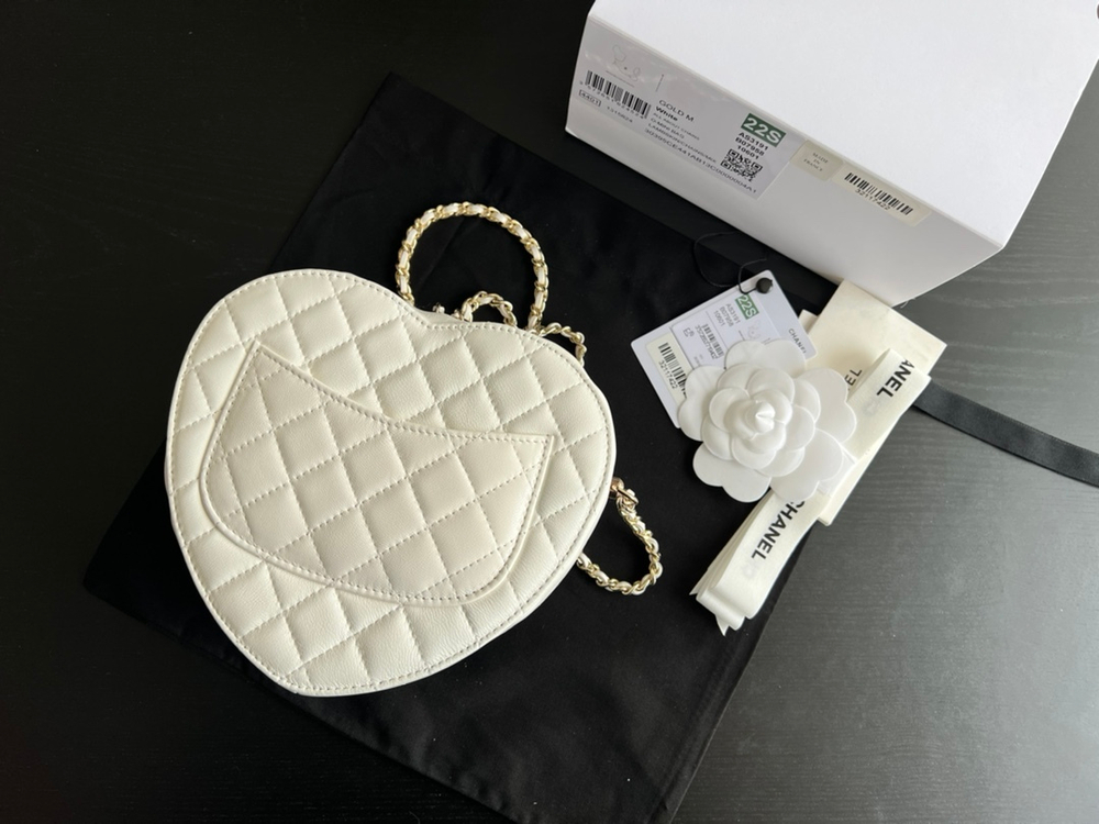 Chane1 Heart Bag 18 cm