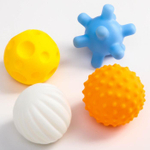 6579821 Развивающий набор «На Севере»: книжка-игрушка, тактильные массажные мячики 4 шт., цвета/форм