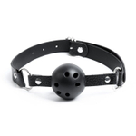 Черный кляп-шарик на регулируемых ремнях (Цвет: черный)