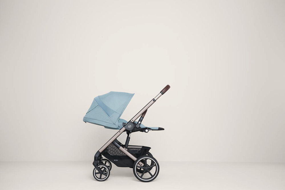 Коляска Cybex Balios S Lux TPE 2025 Aton B2 i-Size Volcano Black 3 в 1 Stormy Blue