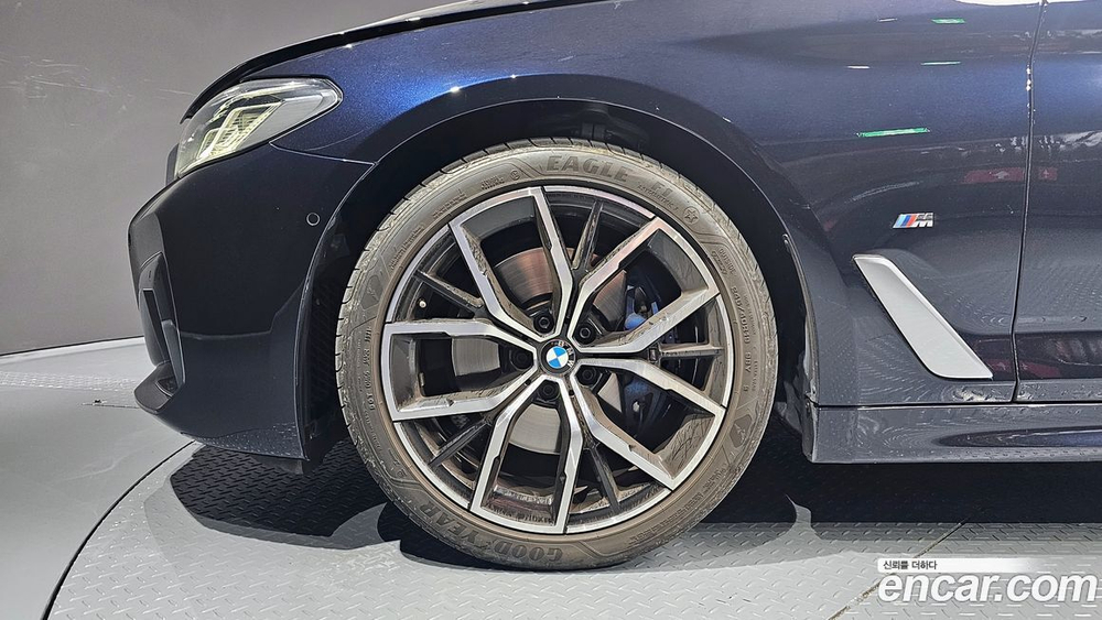 BMW 5 Series (G30) 530i M Sports (12.2021)