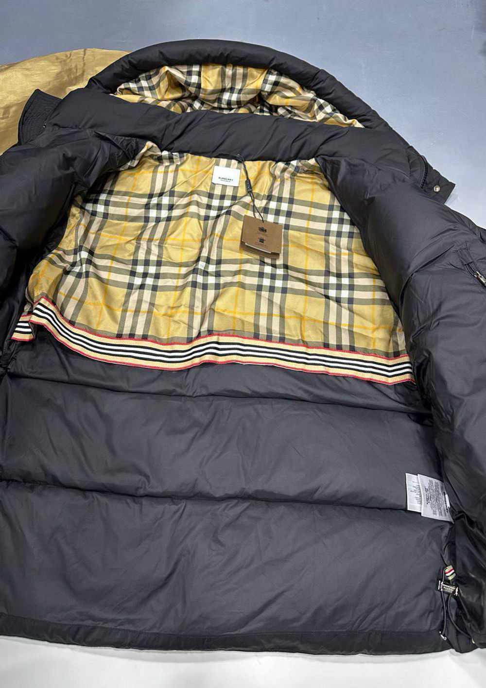 Пуховик Burberry