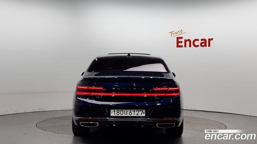Genesis G90 5.0 AWD (04.2021)