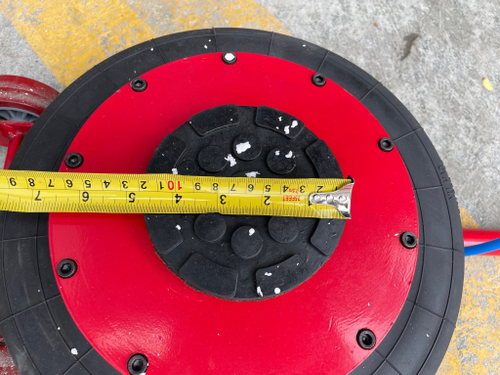 Домкрат (5 тонн) автомобильный подкатной пневматический, 150-450 мм (1 шт.)