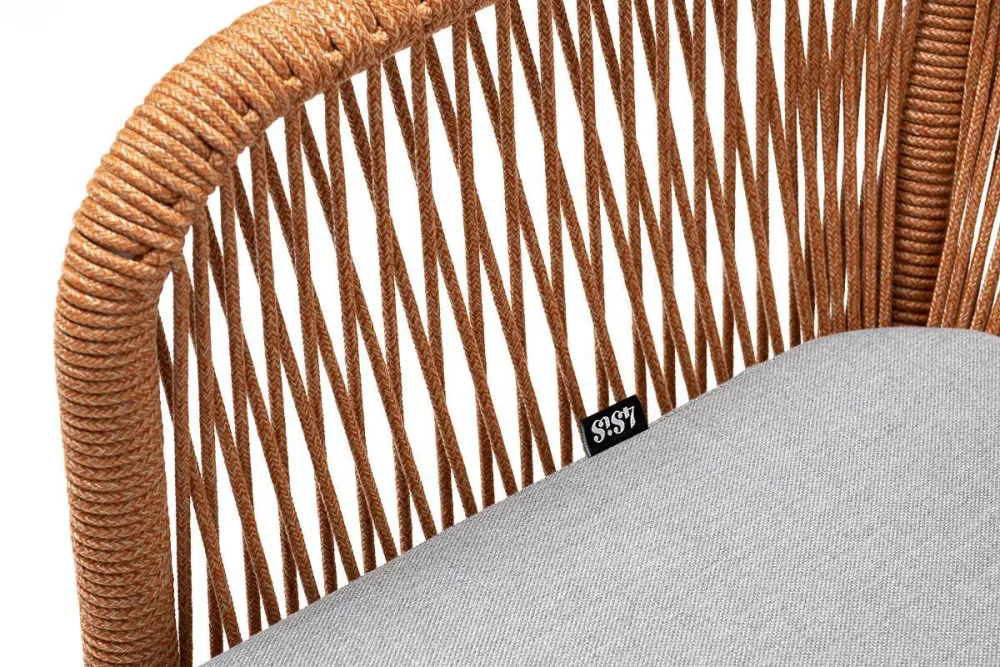 "Лион" стул плетеный из роупа, каркас из стали светло-серый (RAL7035) муар, роуп оранжевый меланж круглый, ткань светло-серая