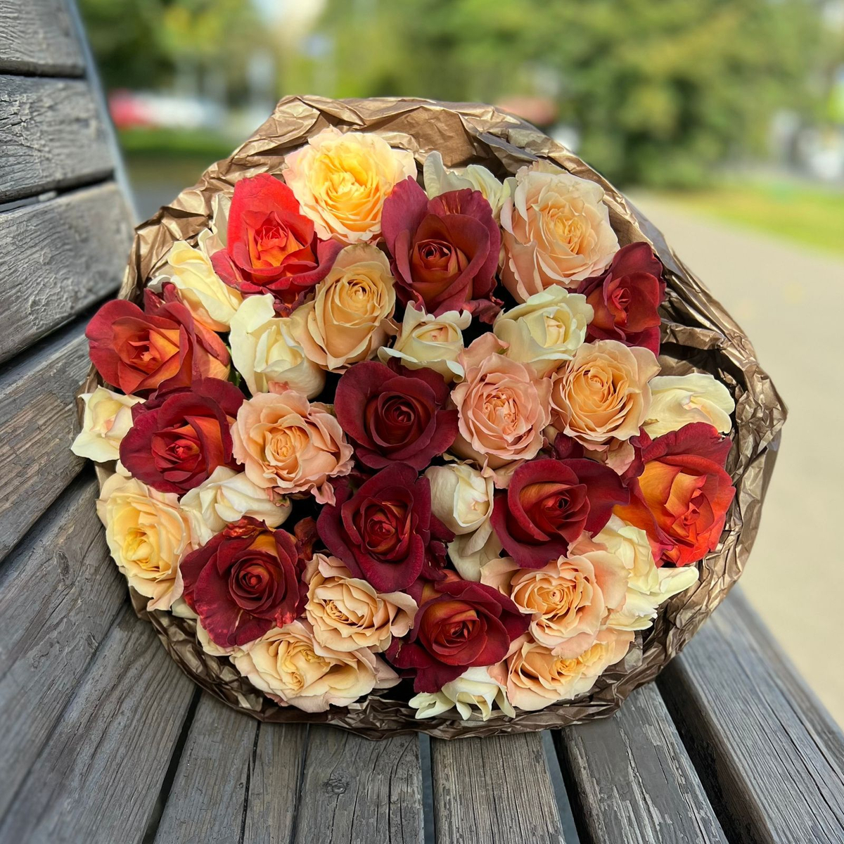 Античный микс — букет интерьерных и ароматных роз