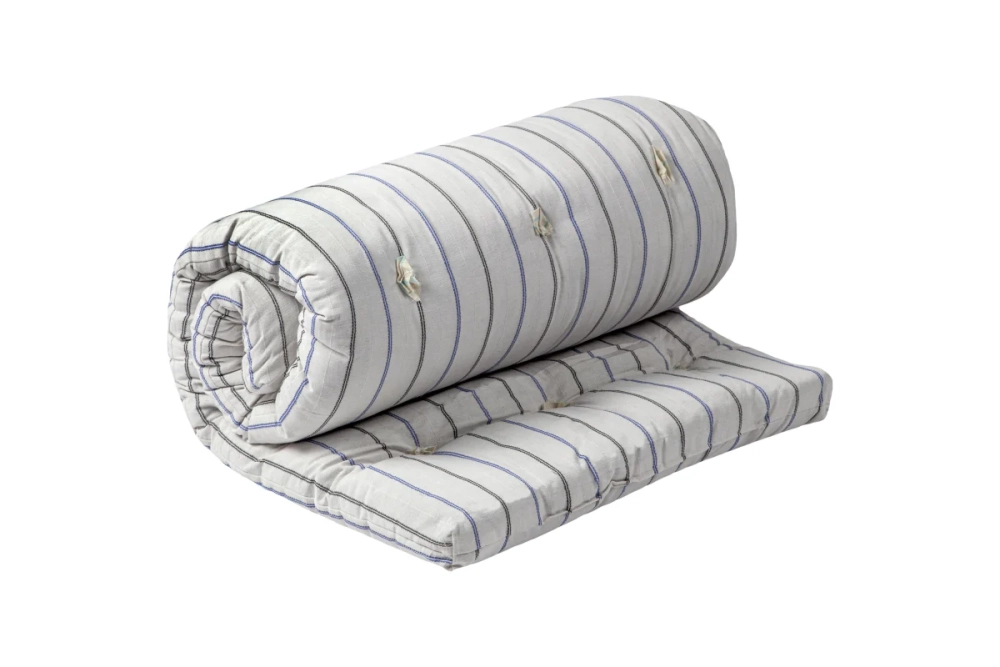 Ватный матрас 80 на 190, в тиковом чехле