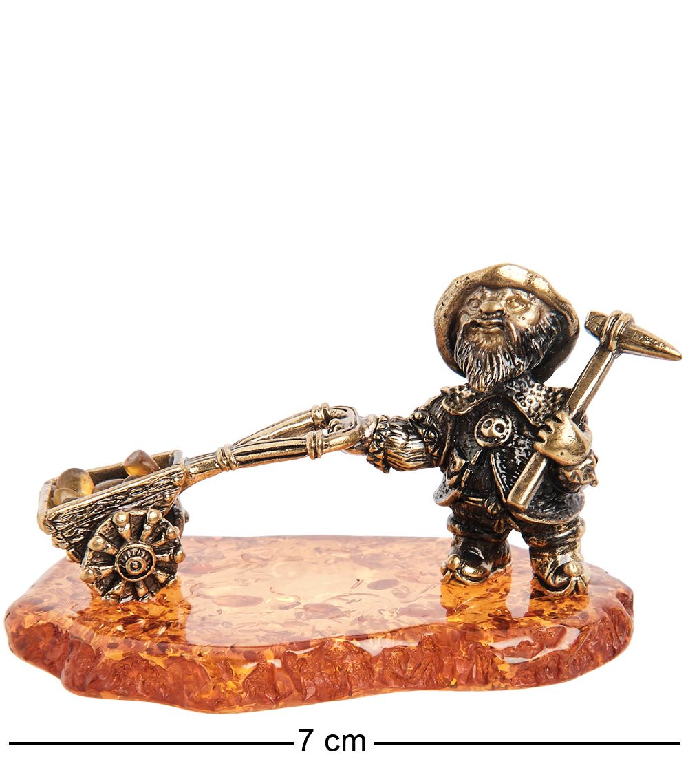 Народные промыслы AM-1507 Фигурка «Гном с тележкой» (латунь, янтарь)