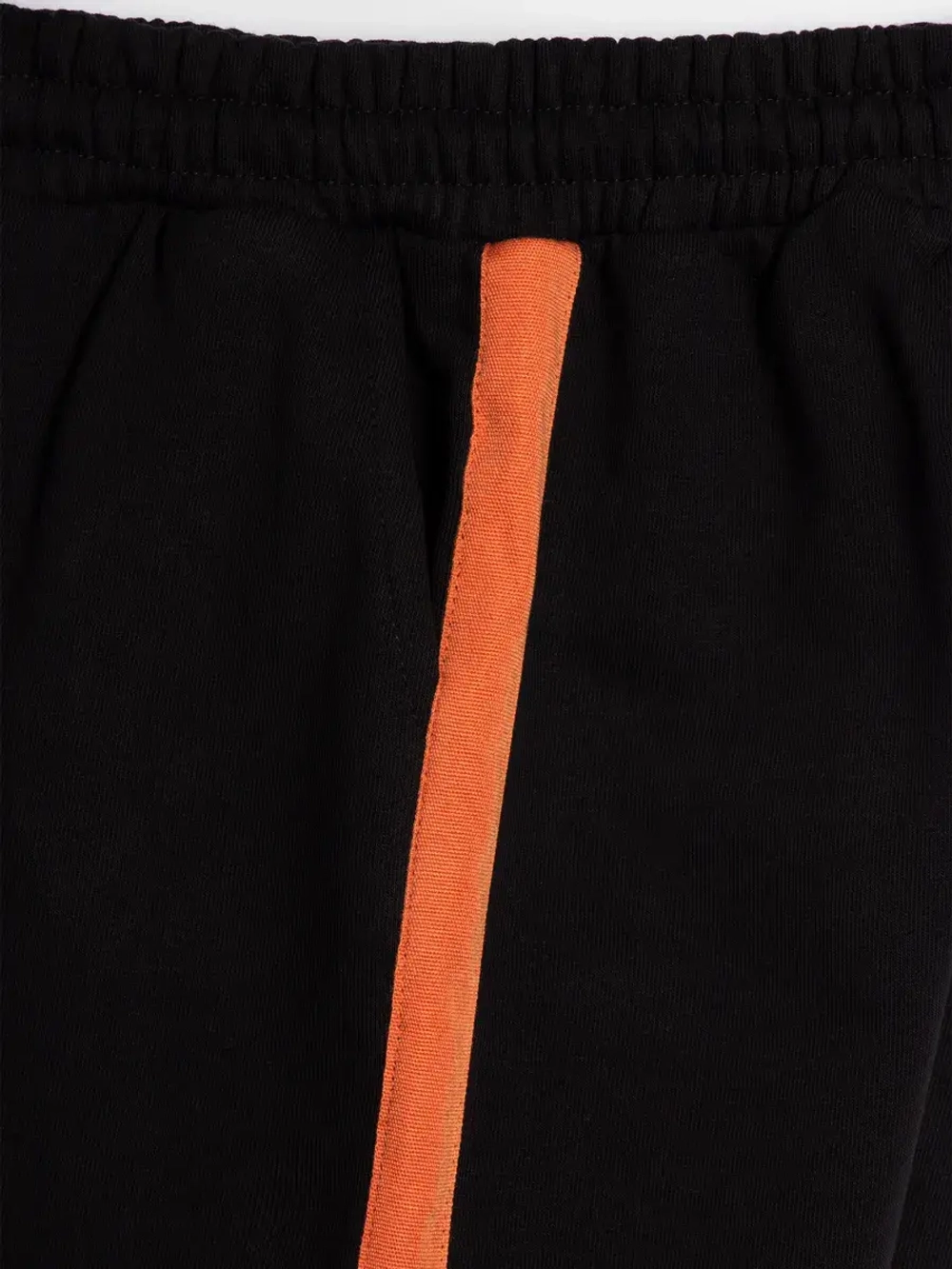 Спортивный костюм для мальчика с шортами школьный