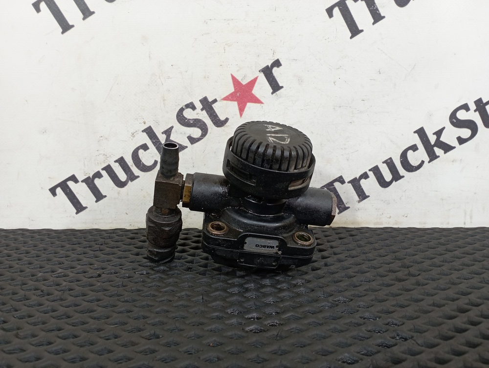 Клапан ускорительный