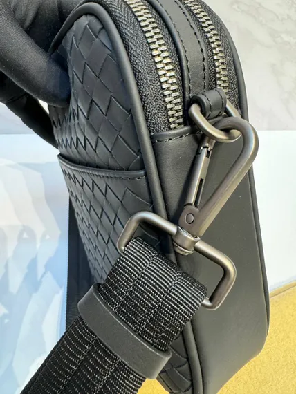 Сумка мессенджер Bottega Venetta, чёрный