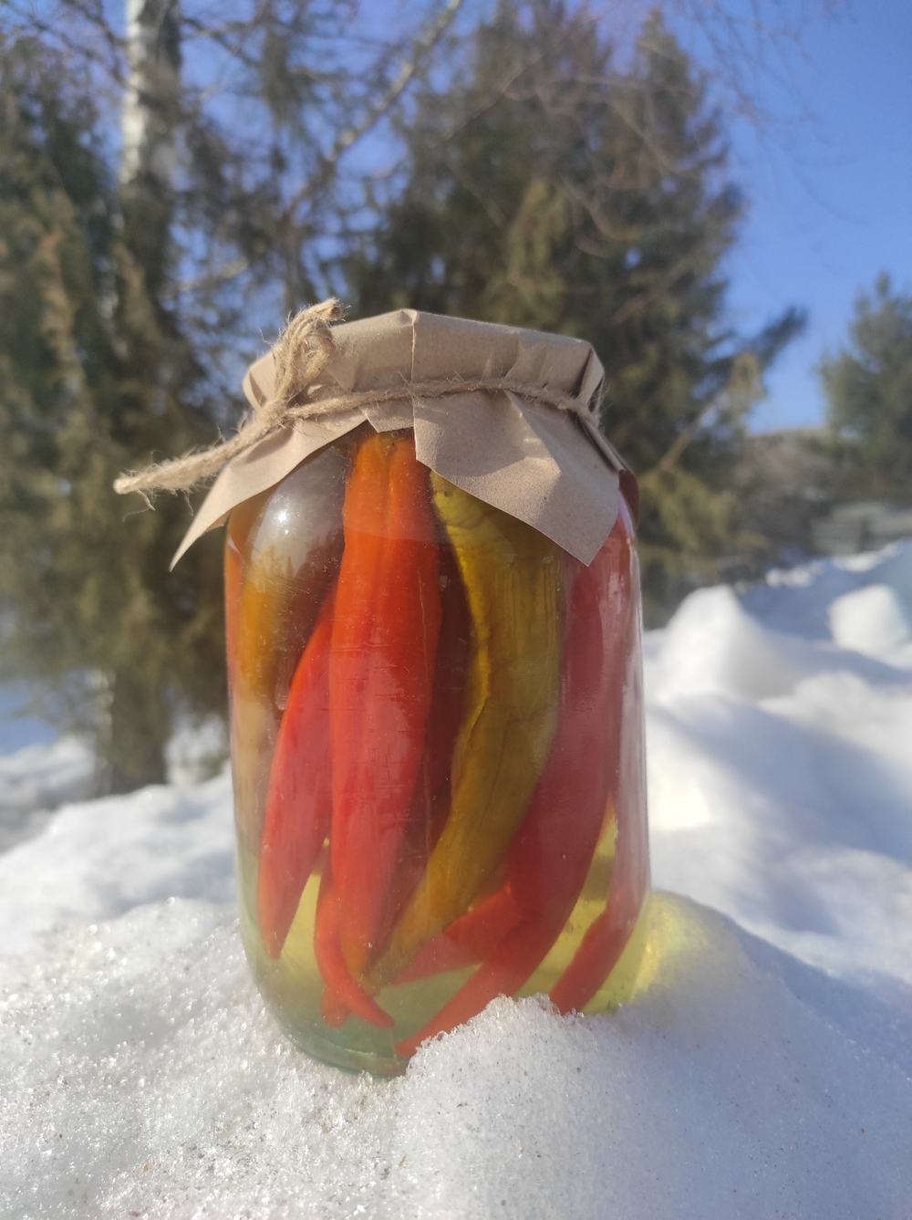 Перчики остренькие маринованные