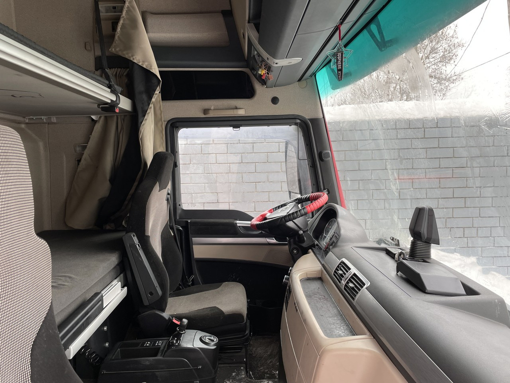 Кабина Euro-6 2017г. высокая