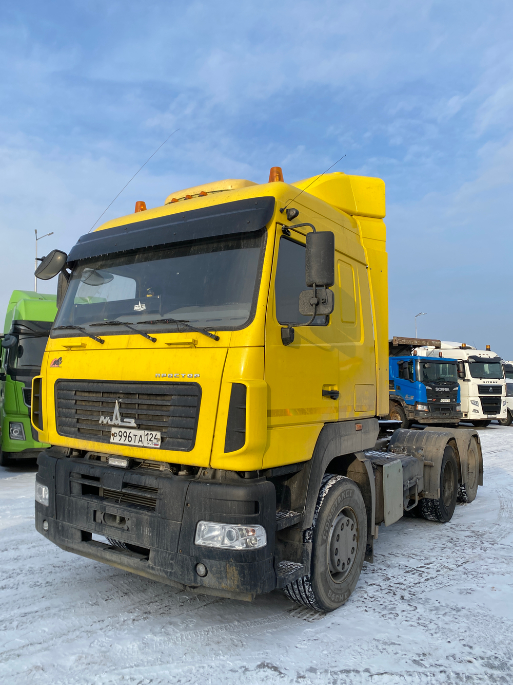 МАЗ 64A028 6x4 Седельный тягач 64А028-570-020 (Дизельный, 11,6 л, 423 л.с., МТ)
